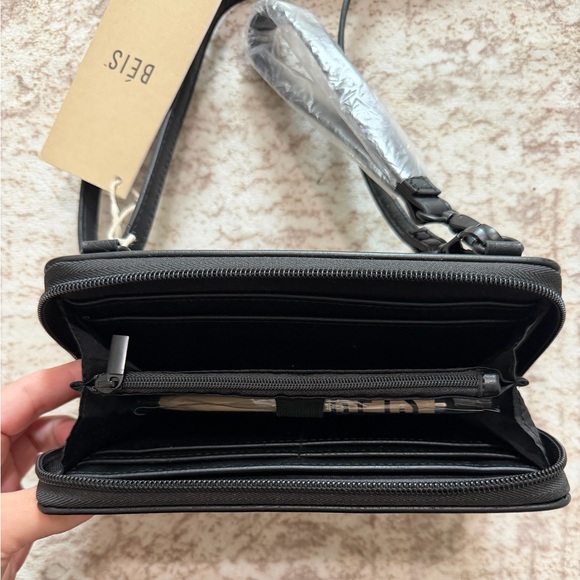 NWT BEIS Travel Wallet - Picture 5 of 6